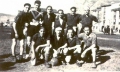 Imagen de una formaciÃ³n de La Calzada en un partido en el campo de fÃºtbol de Las TeÃ±as, en Ezcaray, al tÃ©rmino de la Guerra Civil (Fuente: Eduardo Villanueva Cornejo).